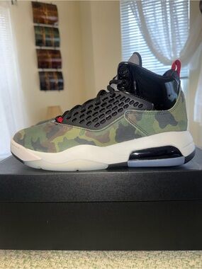 Jordan Maxin 200 men’s Camo Low-Top Athletic Sneaker size 10.5 new!!